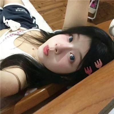 悲伤的孩子